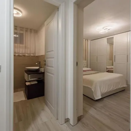 Apartment Casa Romani *